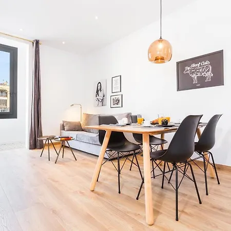 Cozy Apartment Close To Passeig De Gracia Barcelona Exterior photo